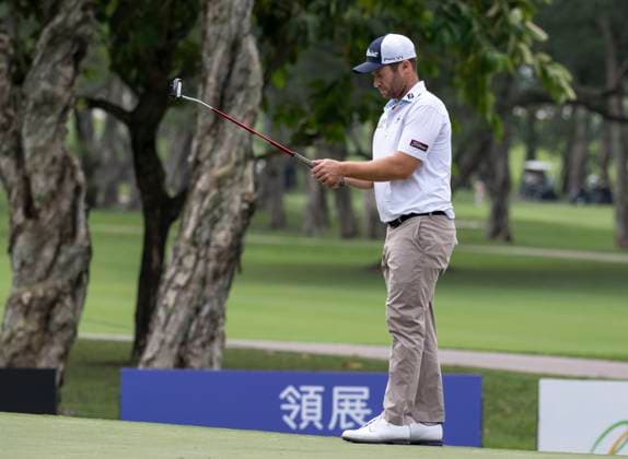 November 22, 2024, Hong Kong, Hong Kong Sar, China: Link Hong Kong Open Golf New Zealands Ben Campbell on the leaderboard during the 2nd round of the Asian Tour event. Hong Kong China - ZUMAr144 20241122_zap_r144_041 Copyright: xJaynexRussellx