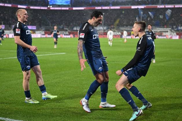 Paderborn, Home Deluxe Arena, 22.11.24, GER, Herren, 2.Bundesliga, Saison 2024-2025, SC Paderborn 07 - 1.FC Nuernberg Bild: Adriano GRIMALDI (Paderborn) jubelt nach seinem Tor zum 1:0 Only for editorial use! DFL regulations prohibit any use of photographs as image sequences and or quasi-video. NRW Deutschland