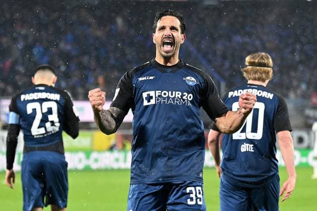 Paderborn, Home Deluxe Arena, 22.11.24, GER, Herren, 2.Bundesliga, Saison 2024-2025, SC Paderborn 07 - 1.FC Nuernberg Bild: Adriano GRIMALDI (Paderborn) jubelt nach seinem Tor zum 1:0 Only for editorial use! DFL regulations prohibit any use of photographs as image sequences and or quasi-video. NRW Deutschland