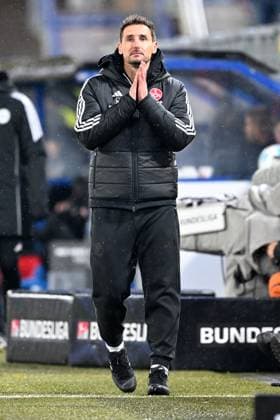 Paderborn, Home Deluxe Arena, 22.11.24, GER, Herren, 2.Bundesliga, Saison 2024-2025, SC Paderborn 07 - 1.FC Nuernberg Bild: Trainer Miroslav KLOSE (Nuernberg) Only for editorial use! DFL regulations prohibit any use of photographs as image sequences and or quasi-video. NRW Deutschland