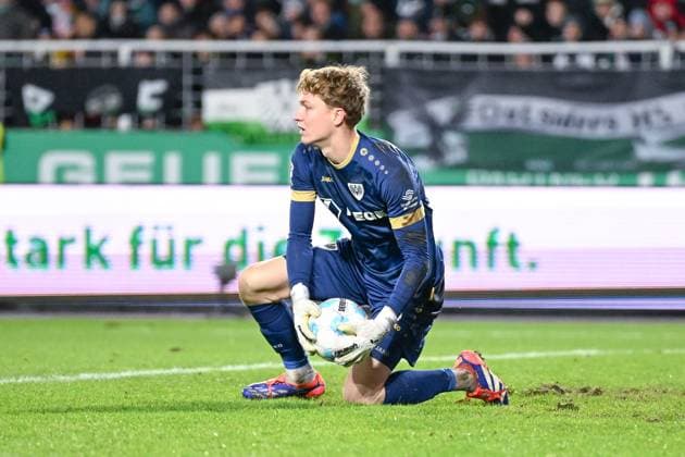 22.11.2024, Fussball, 2. Bundesliga, 13. Spieltag Saison 2024 2025, Preußen Münster - 1.FC Köln, Torwart Johannes Schenk (Preußen Münster) xRHR-FOTO TKx