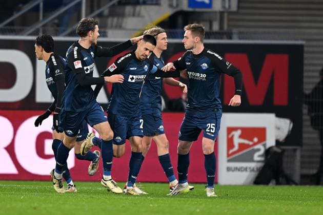 Paderborn, Home Deluxe Arena, 22.11.24, GER, Herren, 2.Bundesliga, Saison 2024-2025, SC Paderborn 07 - 1.FC Nuernberg Bild: Raphael OBERMAIR (Paderborn) jubelt nach seinem Tor zum 2:2 Only for editorial use! DFL regulations prohibit any use of photographs as image sequences and or quasi-video. NRW Deutschland