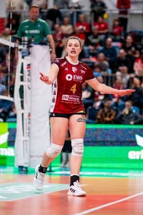22.11.2024, Volleyball, Frauen, DVV Pokal, Saison 2024 2025, SC Potsdam-Allianz MTV Stuttgart Im Bild: v.l. Jenna Ewert (SC Potsdam) Potsdam MBS Arena Potsdam Brandenburg Deutschland