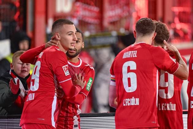 22.11.2024, Fussball, 2. Bundesliga, 13. Spieltag Saison 2024 2025, Preußen Münster - 1.FC Köln, Tim Lemperle (1. FC Köln) freut sich über das Tor zum 1:0 mit der Mannschaft. xRHR-FOTO TKx