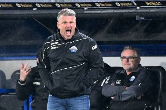 Paderborn, Home Deluxe Arena, 22.11.24, GER, Herren, 2.Bundesliga, Saison 2024-2025, SC Paderborn 07 - 1.FC Nuernberg Bild: Trainer Lukas KWASNIOK (Paderborn) Only for editorial use! DFL regulations prohibit any use of photographs as image sequences and or quasi-video. NRW Deutschland