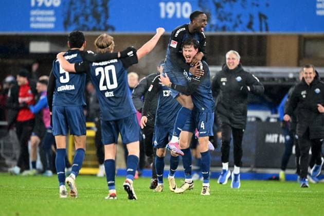Paderborn, Home Deluxe Arena, 22.11.24, GER, Herren, 2.Bundesliga, Saison 2024-2025, SC Paderborn 07 - 1.FC Nuernberg Bild: Calvin BRACKELMANN (Paderborn) jubelt nach seinem Tor zum 3:2 Only for editorial use! DFL regulations prohibit any use of photographs as image sequences and or quasi-video. NRW Deutschland