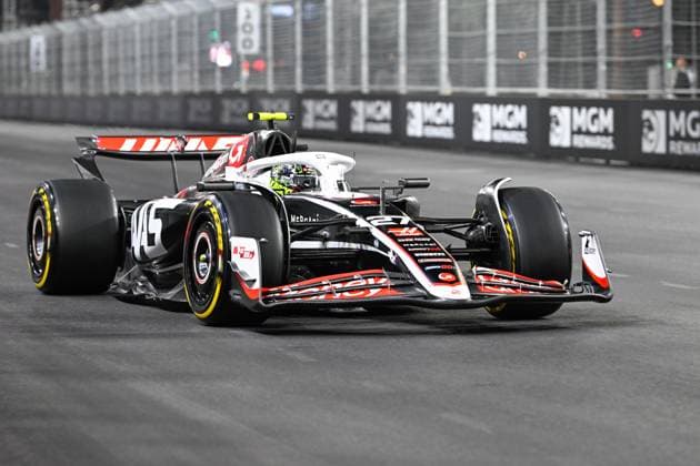 LAS VEGAS, NV - NOVEMBER 21: MoneyGram HAAS F1 Team driver Nico Hulkenberg (27) of Germany enters turn 14 during free practice 2 of the Formula 1 Heineken Las Vegas Grand Prix on November 21, 2024, at the Las Vegas Street Circuit in Las Vegas, Nevada. (Photo by Ken Murray Icon Sportswire) AUTO: NOV 21 F1 Heineken Silver Las Vegas Grand Prix EDITORIAL USE ONLY Icon241121160
