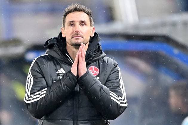 Paderborn, Home Deluxe Arena, 22.11.24, GER, Herren, 2.Bundesliga, Saison 2024-2025, SC Paderborn 07 - 1.FC Nuernberg Bild: Trainer Miroslav KLOSE (Nuernberg) Only for editorial use! DFL regulations prohibit any use of photographs as image sequences and or quasi-video. NRW Deutschland