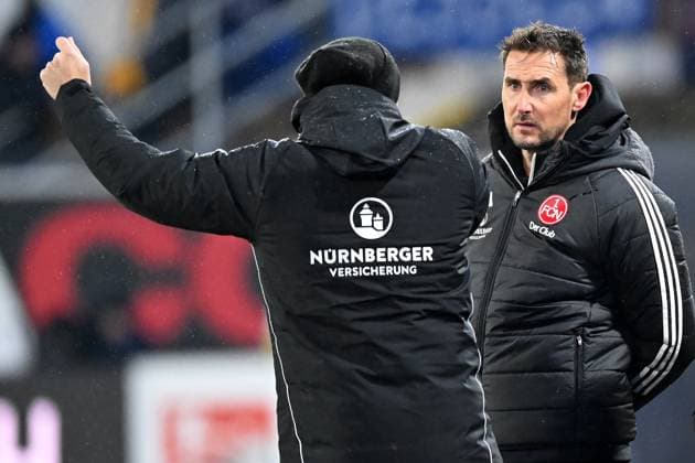 Paderborn, Home Deluxe Arena, 22.11.24, GER, Herren, 2.Bundesliga, Saison 2024-2025, SC Paderborn 07 - 1.FC Nuernberg Bild: Trainer Miroslav KLOSE (Nuernberg) Only for editorial use! DFL regulations prohibit any use of photographs as image sequences and or quasi-video. NRW Deutschland