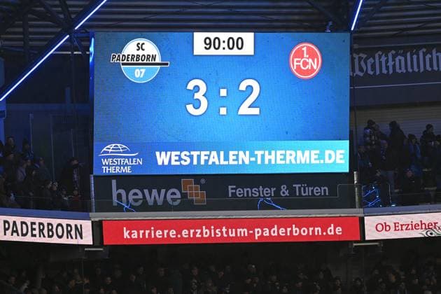 Paderborn, Home Deluxe Arena, 22.11.24, GER, Herren, 2.Bundesliga, Saison 2024-2025, SC Paderborn 07 - 1.FC Nuernberg Bild: Anzeigetafel mit Endstand 3:2 Only for editorial use! DFL regulations prohibit any use of photographs as image sequences and or quasi-video. NRW Deutschland