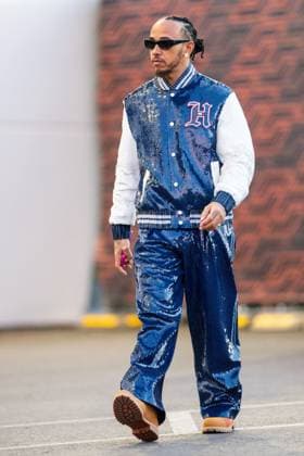 22nd November 2024; Las Vegas, Nevada, USA. F1 Las Vegas Grand Prix; FP3 and Qualifying Day; Lewis Hamilton (44) of United Kingdom and team Mercedes-AMG Petronas F1 Team walks in the paddock  ActionPlus12717864 BobxKupbens