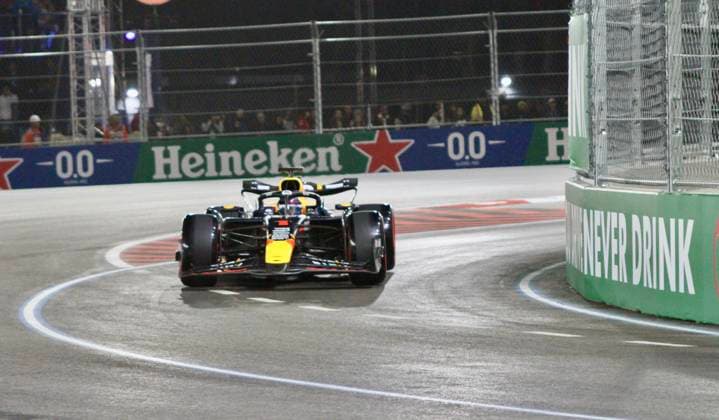 Practice 3 of formula 1 heineken silver las vegas grand prix. (SPO) Practice 3 of Formula 1 Heineken Silver Las Vegas Grand Prix. November 22, 2024, Las Vegas, Nevada, USA: Drivers are seen racing during the P3 of Formula 1 Las Vegas Grand Prix at the Las Vegas Strip Circuit. Credit: this photo thenews2 (Foto: Niyi Fote Thenews2 imago images) SPO  Copyright: xNiyixFotex