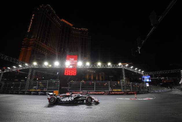 22.11.2024, Las Vegas Street Circuit, Las Vegas, FORMULA 1 HEINEKEN SILVER LAS VEGAS GRAND PRIX 2024 ,im Bild Kevin Magnussen (DNK), MoneyGram Haas F1 Team (Photo by Hasan Bratic DeFodi Images) Defodi-506_20241122_hbr_0053