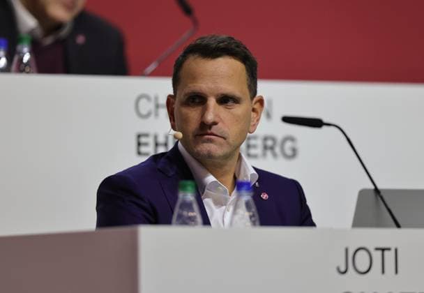 23.11.2024 - Fussball - Saison 2024 2025 - 2. Fussball - Bundesliga - Mitgliederversammlung Jahreshauptversammlung JHV 2024 - Sportfoto Zink DaMa - xdaxmax - Joti Chatzialexiou ( Vorstand 1. FC Nürnberg FCN ) nachdenklich