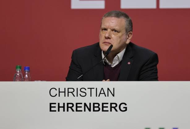 23.11.2024 - Fussball - Saison 2024 2025 - 2. Fussball - Bundesliga - Mitgliederversammlung Jahreshauptversammlung JHV 2024 - Sportfoto Zink DaMa - xdaxmax - Christian Ehrenberg (Aufsichtsratsmitglied 1. FC Nürnberg FCN ) nachdenklich
