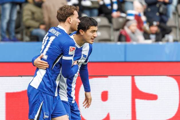 Berlin, 23.11.24, Fussball, 2.Bundesliga, 13. Spieltag, Hertha BSC - SSV Ulm 1846, Olympiastadion. Berlins Ibrahim Maza trifft zum 1:0 und freut sich mit Berlins Pascal Klemens. DFL regulations and DFB regulations prohibit any use of photographs as image sequences and or quasi-video, Foto: Andreas Gora Hertha BSC - SSV Ulm 1846