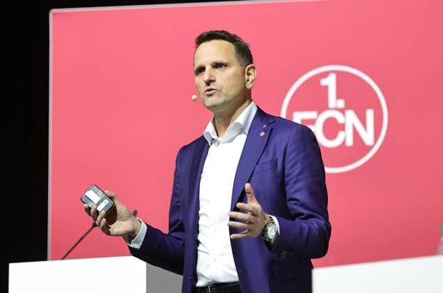 23.11.2024 - Fussball - Saison 2024 2025 - 2. Fussball - Bundesliga - Mitgliederversammlung Jahreshauptversammlung JHV 2024 - Sportfoto Zink DaMa - xdaxmax - Joti Chatzialexiou ( Vorstand 1. FC Nürnberg FCN ) spircht zu Mitgliedern