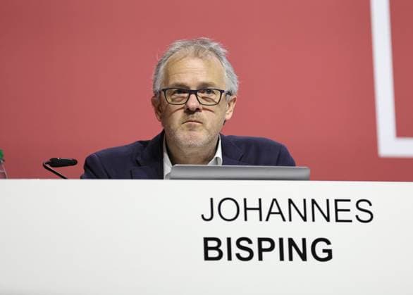 23.11.2024 - Fussball - Saison 2024 2025 - 2. Fussball - Bundesliga - Mitgliederversammlung Jahreshauptversammlung JHV 2024 - Sportfoto Zink DaMa - xdaxmax - Johannes Bisping (Aufsichtsratsmitglied 1. FC Nürnberg FCN ) nachdenklich