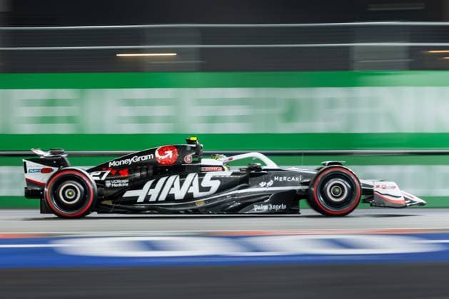 22nd November 2024; Las Vegas, Nevada, USA. F1 Las Vegas Grand Prix; Qualifying Day; Nico Hulkenberg (27) of Germany and team MoneyGram Haas F1 Team during qualifying  ActionPlus12718332 BobxKupbens