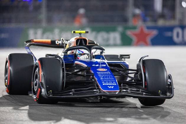 22nd November 2024; Las Vegas, Nevada, USA. F1 Las Vegas Grand Prix; Qualifying Day; Franco Colapinto (43) of Argentina and team Williams Racing during qualifying  ActionPlus12718294 BobxKupbens