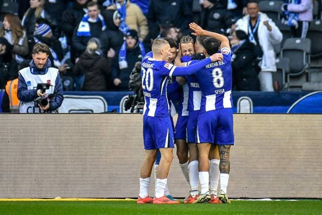 23.11.2024, xlakx, Fussball - 2.Bundesliga, Hertha BSC Berlin - SSV Ulm 1846 emspor, v.l. Pal Dardai (Hertha BSC 20),Ibrahim Maza (Hertha BSC 10),Jubel nach dem 2:1 durch Derry Scherhant (Hertha BSC 39),Kevin Sessa (Hertha BSC 8) (DFL DFB REGULATIONS PROHIBIT ANY USE OF PHOTOGRAPHS as IMAGE SEQUENCES and or QUASI-VIDEO) Daniel Lakomski Jan Huebner Berlin