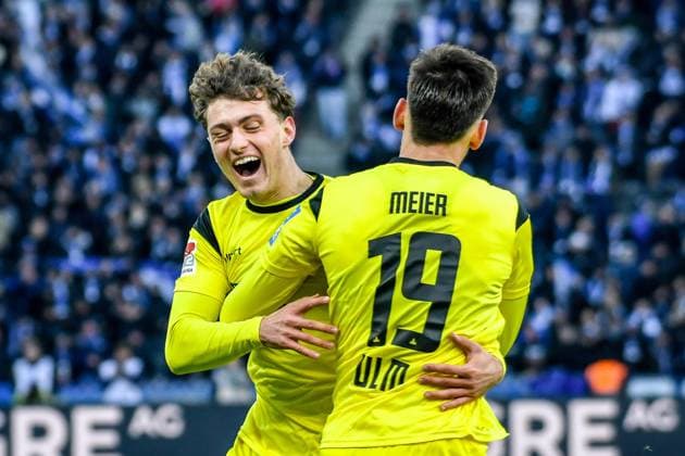 23.11.2024, xlakx, Fussball - 2.Bundesliga, Hertha BSC Berlin - SSV Ulm 1846 emspor, v.l. Jonathan Meier (SSV Ulm 1846 19),Jubel nach dem 2:2 durch Maurice Krattenmacher (SSV Ulm 1846 30) (DFL DFB REGULATIONS PROHIBIT ANY USE OF PHOTOGRAPHS as IMAGE SEQUENCES and or QUASI-VIDEO) Daniel Lakomski Jan Huebner Berlin