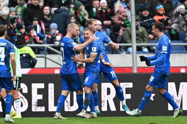 2. Bundesliga - Hannover 06 - SV Darmstadt 98 am 23.11.2024 in der HDI Arena in Hannover Jubel, Torjubel, Torschuetze, Torschütze Fabian Nürnberger Nuernberger (Darmstadt) jubelt nach seinem Tor zum 1:2.