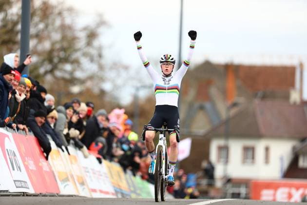 Dutch Fem Van Empel celebrates as she crosses the finish line at the women elite race at the CAPS Urban Cross Kortrijk cyclocross cycling event on in Kortrijk, the fourth stage (out of 7) in the Exact Cross 2024-2025 competition. DAVIDxPINTENS  x106146674x