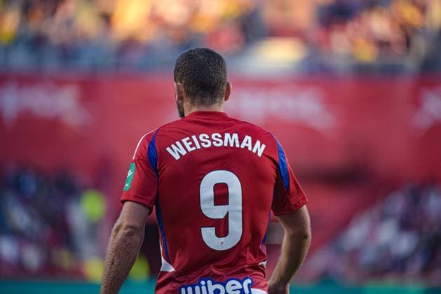 ESP: Granada CF v Cadiz CF - La Liga Hypermotion GRANADA, SPAIN - NOVEMBER 9: Shon Weissman of Granada CF during the match between Granada CF and Cadiz CF of La Liga Hypermotions on November 23, 2024 at Nuevo Los Carmenes Stadium in Granada, Spain. (Photo by Samuel Carreno) Granada Granada Andalucia Spain Copyright: xSamuelxCarrenox SAM_0622