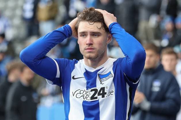 23.11.2024, xtgx, Fussball 2. Bundesliga, Hertha BSC Berlin - SSV Ulm 1846 emspor, v.l. Linus Gechter (Hertha, 44) enttaeuscht, enttäuscht, schaut enttaeuscht, niedergeschlagen, disappointed (DFL DFB REGULATIONS PROHIBIT ANY USE OF PHOTOGRAPHS as IMAGE SEQUENCES and or QUASI-VIDEO) Berlin