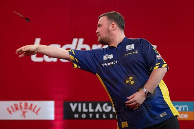 Bilder des Jahres 2024, Sport 11 November Sport Themen der Woche KW47 Sport Bilder des Tages Players Championship 2024 2024 Darts Championship Luke Littler (ENG) in his Third Round match against Danny Noppert (NED) (not in picture) during the 2024 Ladbrokes Players Championship Darts at Butlins Minehead, Minehead, United Kingdom on 23 November 2024. Editorial use only , Copyright: xIanxStephenx PSI-20847-0021