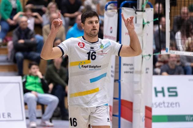 Perica Stanic (SV Schwaig, 16), Einzelbild, Einzelfoto, Portrait, Portraet, jubelt, Jubel, positive Emotionen, positive Emotion, SV Schwaig Volleyball - TV Rottenburg, Volleyball, 2. Bundesliga Sued, 6. Spieltag, 23.11.2024 SV Schwaig Volleyball - TV Rottenburg, Volleyball, 2. Bundesliga Sued, 6. Spieltag, 23.11.2024 Schwaig Copyright: xEibner-Pressefoto G.xSantemizx EP_GSZ