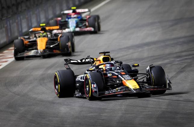 LAS VEGAS - Max Verstappen (Red Bull Racing) in action during the Las Vegas Grand Prix. ANP SEM VAN DER WAL xVIxANPxSportx xxANPxIVx 514142451 originalFilename: 514142451.jpg