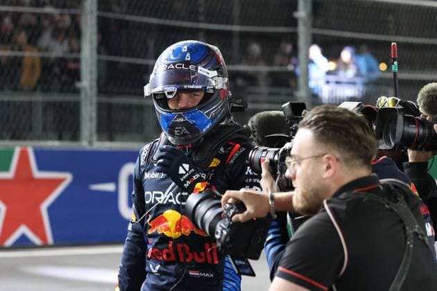 LAS VEGAS, NV - NOVEMBER 23: Max Verstappen (1) Oracle Red Bull Racing walks down the track after winning his fourth F1 world title at the Heineken Silver Las Vegas Grand Prix on Saturday, Nov. 23, 2024, at the Las Vegas Street Circuit in Las Vegas, Nevada. (Photo by Marc Sanchez Icon Sportswire) AUTO: NOV 23 F1 Heineken Silver Las Vegas Grand Prix EDITORIAL USE ONLY Icon1442411236401