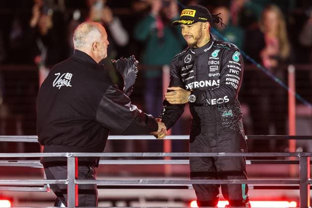 Formula 1 2024: Formula 1 Las Vegas Grand Prix NOV 23. November 23, 2024: Mercedes-AMG Petronas F1 Team driver Lewis Hamilton (44) accepts the 2nd place trophy on the podium during the Formula One Heineken Silver Las Vegas Grand Prix 2024 on the Las Vegas Street Circuit in Las Vegas, NV. Christopher Trim CSM. (Credit Image: Â Christopher Trim Cal Media) Las Vegas Nevada United States of America EDITORIAL USE ONLY Copyright: xx ZUMA-20241123_zma_c04_888.jpg ChristopherxTrimx csmphotothree324835