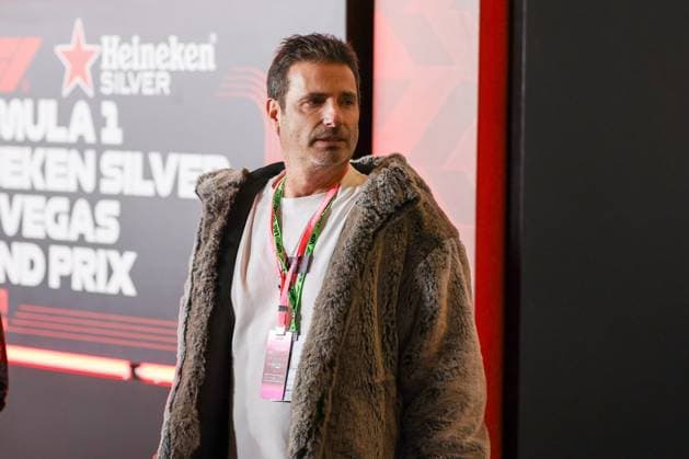 Franzoesischer Bildhauer Richard Orlinski, Grosser Preis von Las Vegas, Motorsport, Herren, Formel 1, Rennen, 23.11.2024 Las Vegas Nevada USA
