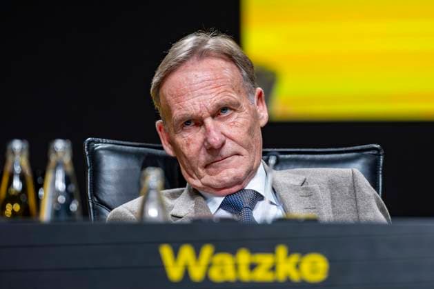 24.11.24, Mitgliederversammlung von Borussia Dortmund am 24.11.24 in den Westfalenhallen Dortmund. Geschäftsführer Hans Joachim Watzke sitzt auf seinem Platz. Copyright: xInderlied Kirchner-Mediax