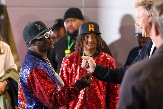 Americanischer Rapper, Flavor Flav und Britischer Gastronom und Koch, Gordon Ramsay, Grosser Preis von Las Vegas, Motorsport, Herren, Formel 1, Rennen, 23.11.2024 Las Vegas Nevada USA