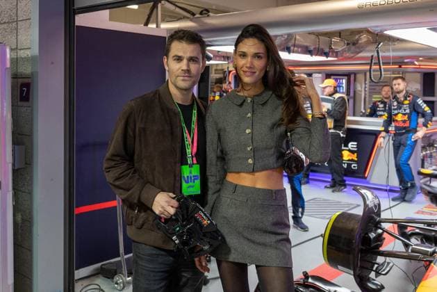 Schauspieler Paul Wesley mit Freundin Natalie, Grosser Preis von Las Vegas, Motorsport, Herren, Formel 1, Rennen, 23.11.2024 Las Vegas Nevada USA