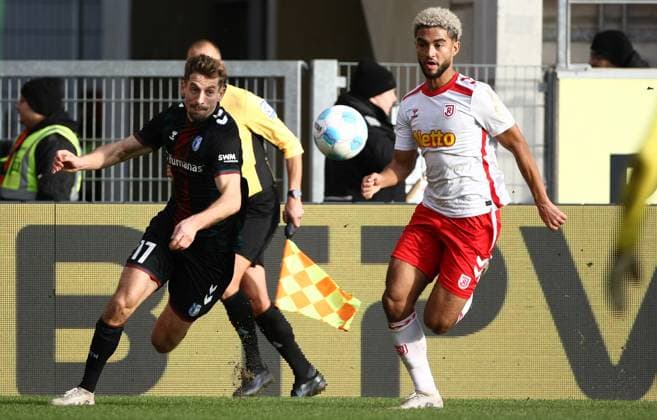 Nollenberger - Hein , 2.Bundesliga, Jahn Regensburg-1.FC Magdeburg , Fußball in den JahnStadion , Regensburg , Bayern, Deutschland . November 24, 2024 . Photo by: Davide Elias Ipa Photo Pressefoto DENL Copyright: xDavidexEliasx