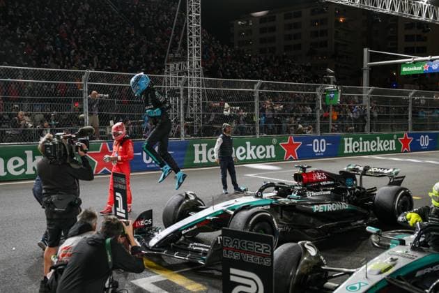 November 24, 2024, Las Vegas, Nevada, USA: 63 GEORGE RUSSELL Marcedes-AMG PETRONAS F1 Team of Great Britain celebrates finishing first during the Formula One final 50 laps of the Las Vegas Grand Prix. Las Vegas USA - ZUMAo117 20241124_zsp_o117_011 Copyright: xMikaelxOnax