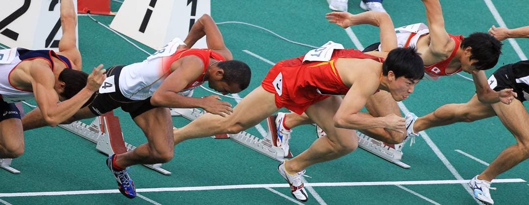 Archivbilder der Woche SPORT KW47 From (L to R) Korea s Park Taek-yong, Japan s Yume MOSES, China s Liu Xiang and Japan s Takayuki SHUTO at the start of the Men s 110m Hurdles Final in Hong Kong 2009 the East Asian Game at the Tseung Kwan O Sports Ground. 11DEC09 HONG KONG CHINA EDITORIAL USE ONLY  Copyright: xx MER0912111813219252 K.xY.xChengx scmpphotos443465