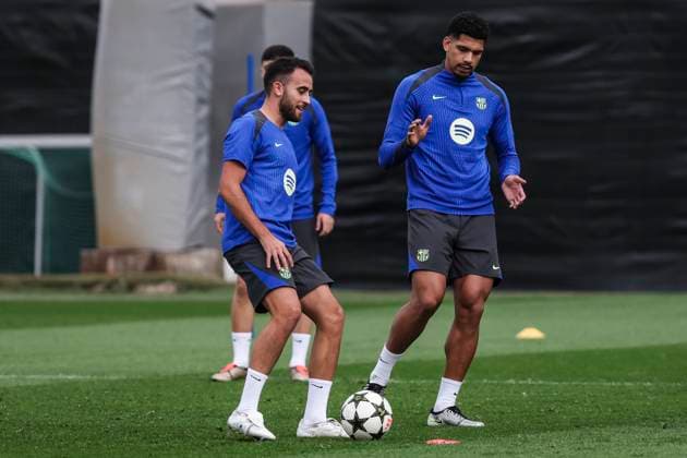 November 25, 2024, Sant Joan Despi, Barcelona, SPAIN: Eric Garcia and Ronald Araujo during the training day of FC Barcelona, Barca ahead UEFA Champions League, football match against Stade Brestois 29 at Ciudad Esportiva Joan Gamper on November 25, 2024 in Sant Joan Despi, Barcelona, Spain. Sant Joan Despi SPAIN - ZUMAa181 20241125_zaa_a181_031 Copyright: xJavierxBorregox