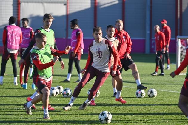 Thomas MUELLER (MÜLLER,Bayern Muenchen),Joshua KIMMICH (Bayern Muenchen),Leon GORETZKA (Bayern Muenchen),Aktion, Abschlusstraining Fussball Champions League Ligaphase, FC Bayern Muenchen - Paris Saint German (PSG) am 26.11.2024, A L L I A N Z A R E N A.