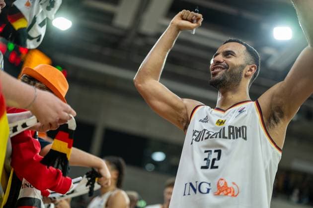 Sport Bilder des Tages Die Deutsche Mannschaft gewinnt mit 80:61, Johannes Thiemann (Deutschland, 32), GER, Deutschland vs. Schweden, Basketball, Laenderspiel, Runde 4, 4. Spieltag, Spielzeit 2024 2025, 25.11.2024, GER, Deutschland vs. Schweden, Basketball, Laenderspiel, Runde 4, 4. Spieltag, Spielzeit 2024 2025, 25.11.2024 Heidelberg Copyright: xEibner-Pressefoto SaschaxWaltherx EP_EER
