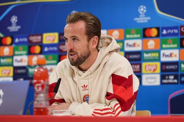 Harry Kane (FC Bayern Muenchen, 09) bei der Pressekonferenz, Ger, Internationale Pressekonferenz, FC Bayern Muenchen, Fussball, UEFA Champions League, 5. Spieltag, Saison 2024 2025, 25.11.2024, Ger, Internationale Pressekonferenz, FC Bayern Muenchen, Fussball, UEFA Champions League, 5. Spieltag, Saison 2024 2025, 25.11.2024 Muenchen Copyright: xEibner-Pressefoto JennixMaulx EP_JML