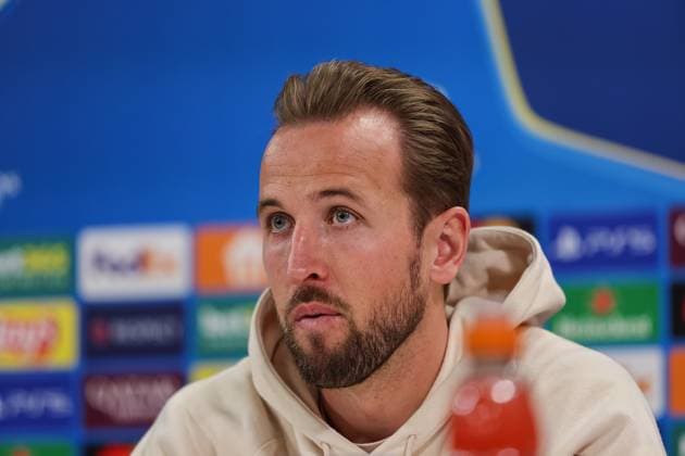 Harry Kane (FC Bayern Muenchen, 09) bei der Pressekonferenz, Ger, Internationale Pressekonferenz, FC Bayern Muenchen, Fussball, UEFA Champions League, 5. Spieltag, Saison 2024 2025, 25.11.2024, Ger, Internationale Pressekonferenz, FC Bayern Muenchen, Fussball, UEFA Champions League, 5. Spieltag, Saison 2024 2025, 25.11.2024 Muenchen Copyright: xEibner-Pressefoto JennixMaulx EP_JML