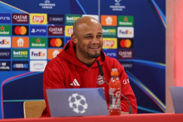 Vincent Kompany (FC Bayern Muenchen, Cheftrainer) bei der Pressekonferenz, Ger, Internationale Pressekonferenz, FC Bayern Muenchen, Fussball, UEFA Champions League, 5. Spieltag, Saison 2024 2025, 25.11.2024, Ger, Internationale Pressekonferenz, FC Bayern Muenchen, Fussball, UEFA Champions League, 5. Spieltag, Saison 2024 2025, 25.11.2024 Muenchen Copyright: xEibner-Pressefoto JennixMaulx EP_JML