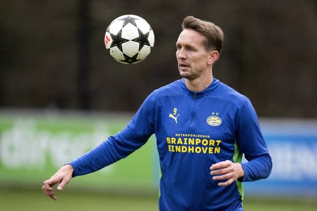 EINDHOVEN - PSV s Luuk de Jong during a training session ahead of tomorrow s Champions League match against Shachtar Donetsk. ANP OLAF KRAAK xVIxANPxSportx xxANPxIVx 514325596 originalFilename: 514325596.jpg