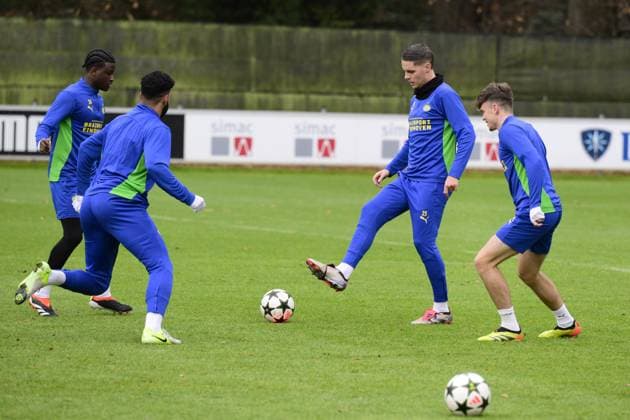EINDHOVEN - Joey Veerman of PSV during a training session ahead of tomorrow s Champions League match against Shachtar Donetsk. ANP OLAF CRACK xVIxANPxSportx xxANPxIVx 514326408 originalFilename: 514326408.jpg